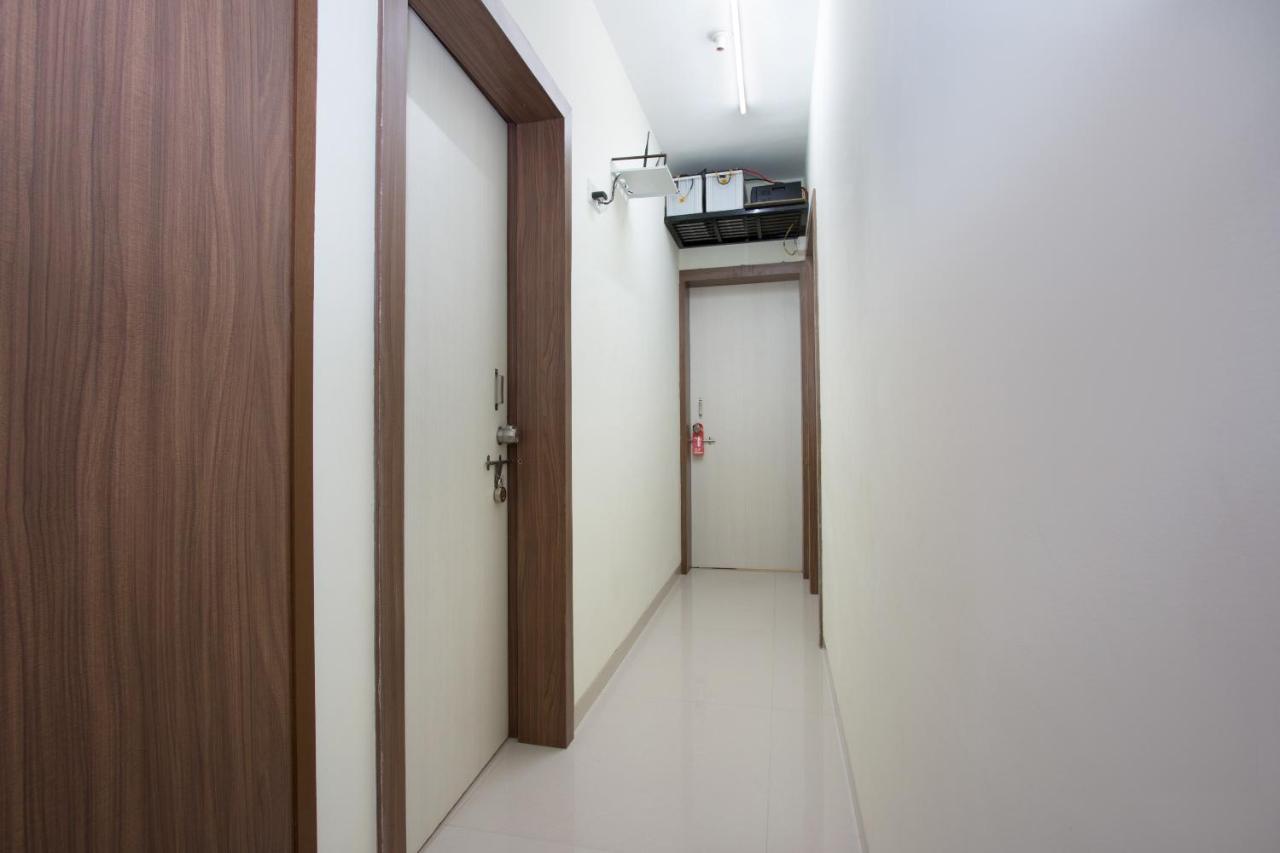 Отель Oyo 9052 Leisurely Abode Khadki Экстерьер фото